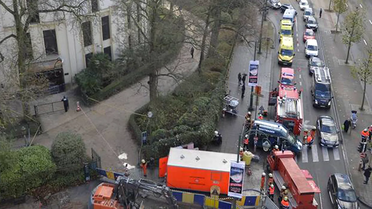 Alertă falsă de antrax la o moschee din Bruxelles, 11 persoane fiind decontaminate - FOTO 