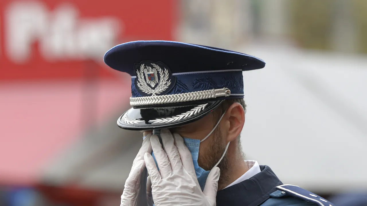 Percheziţii într-un caz privind achiziţii pentru dotarea poliţiei