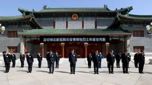 Le Figaro: Cum trage China sforile la OMS. „Nu America a adus virusul, ci China! Trebuie să desemnaţi adevăraţii responsabili”