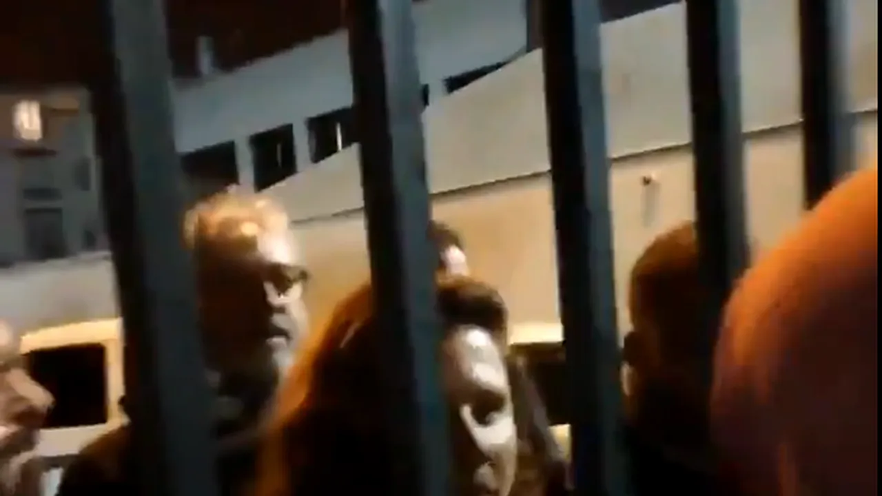 Roxana Mărăcineanu, ministrul francez al Sporturilor, evacuată de pe un stadion. Suporterii au ţipat la ea şi au ameninţat-o. VIDEO