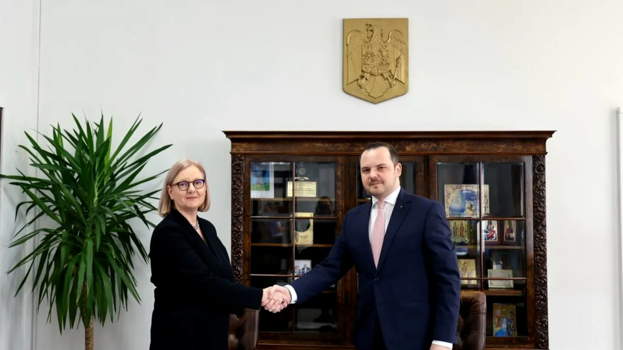 Apelurile copiilor la 116 111 au crescut cu 73%: Ministerul Sănătății semnează protocol cu Telefonul Copilului