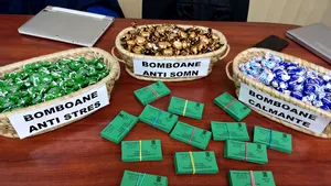 Reprezentanţii secţiilor de votare dintr-un judeţ au primit bomboane anti-stres, anti-somn şi calmante