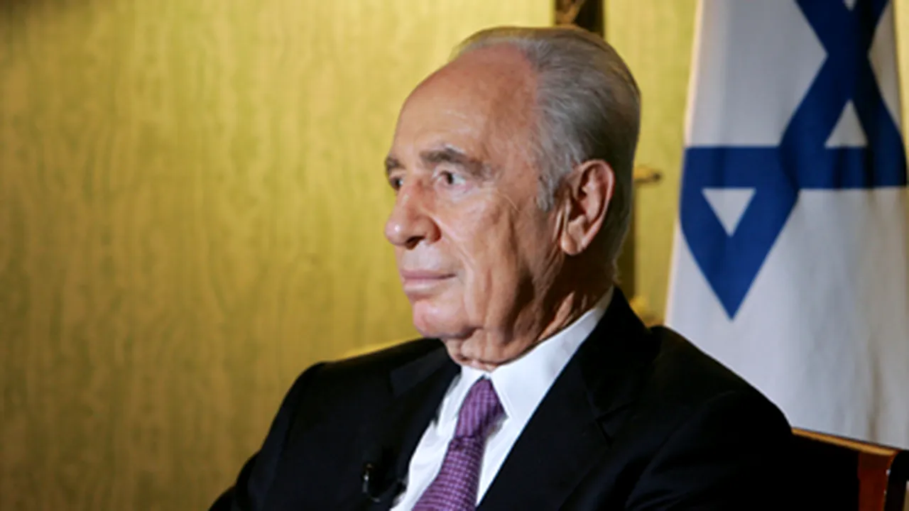 Shimon Peres, testat pentru depistarea gripei porcine