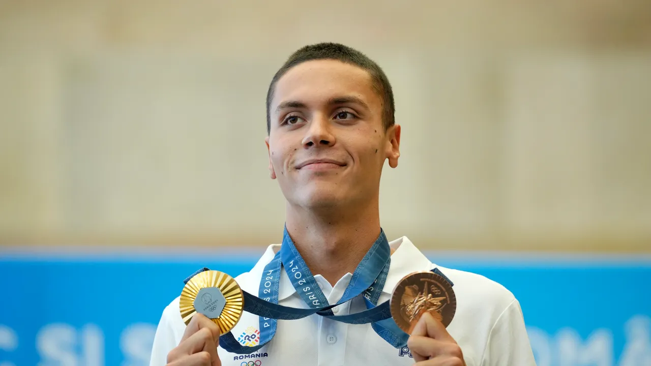 Primul mesaj al lui David Popovici acasă: e nevoie de bani investiţi în sport, investiţi cu cap