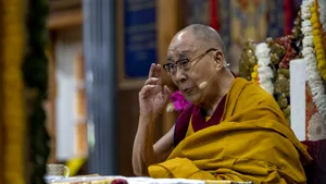 China îl critică pe Dalai Lama pentru premiul Grammy: „Ne opunem ferm ca partea relevantă să utilizeze premiul ca instrument de manipulare politică”