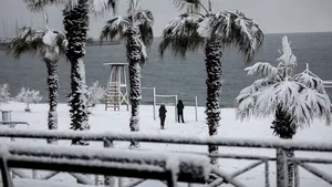 Atenţionare de călătorie în Grecia. Fenomene METEO intense lovesc mai multe insule şi capitala Atena