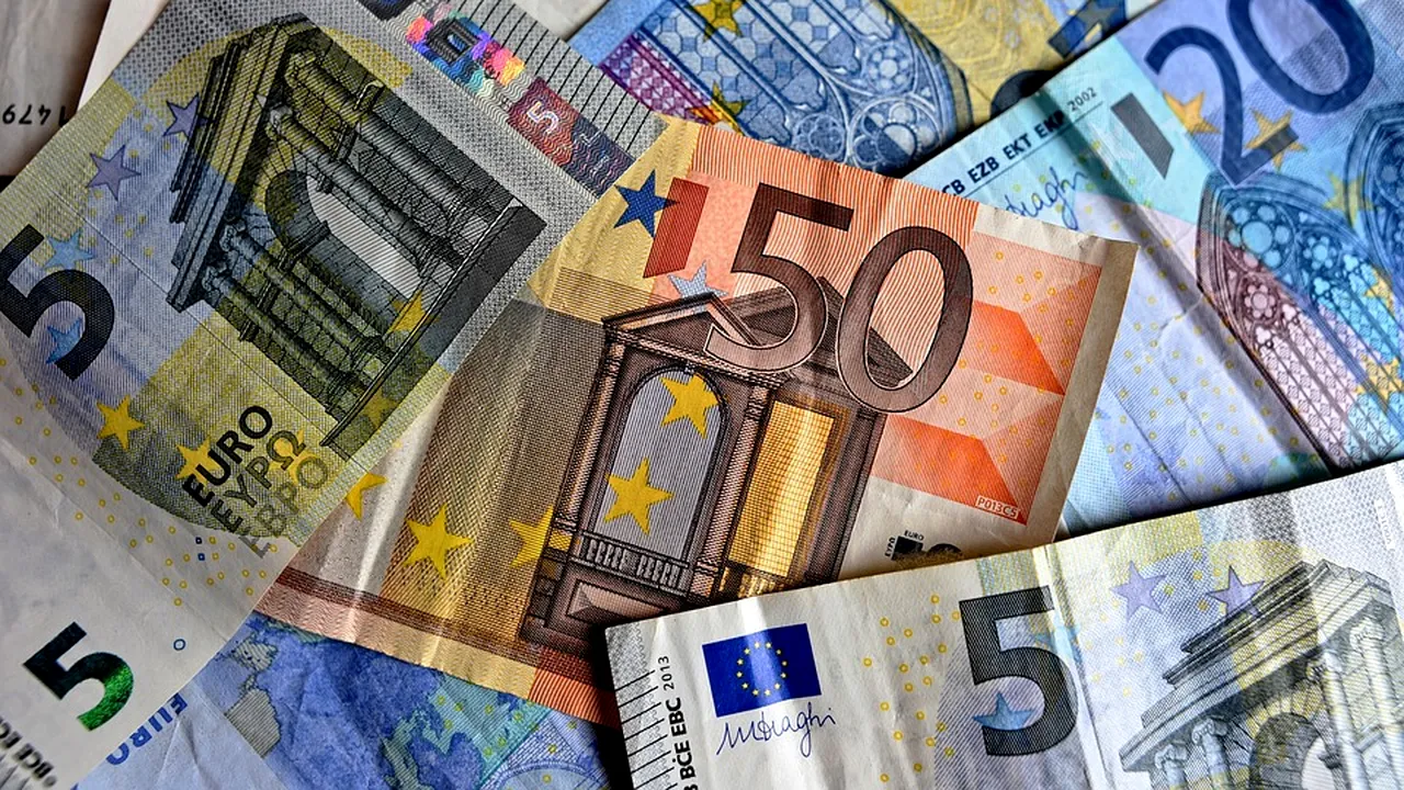 Zona euro a înregistrat o scădere economică de 3,8% în primul trimestru din 2020