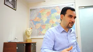 Grecul care a descifrat labirintul imobiliarelor româneşti: Problemele pe care le aveţi voi în România, noi le avem încă de când s-a născut Hristos