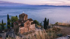 Țara din Europa pe care turiștii încă o ignoră. Este la fel de frumoasă ca Grecia, iar orașele sunt pline de istorie
