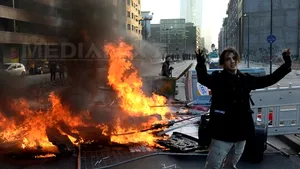 Proteste violente la inaugurarea noului sediu al BCE de la Frankfurt - FOTO