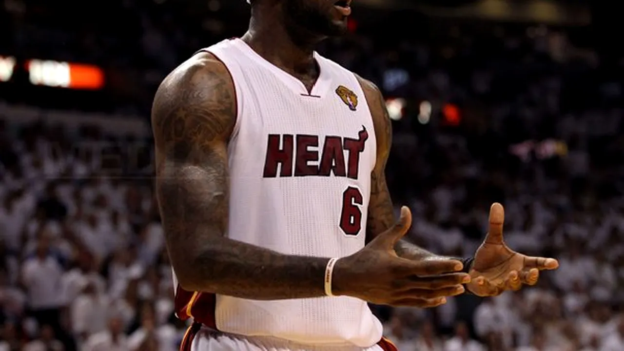 LeBron James, cel mai tânăr baschetbalist din istoria NBA care atinge cifra de 20.000 de puncte