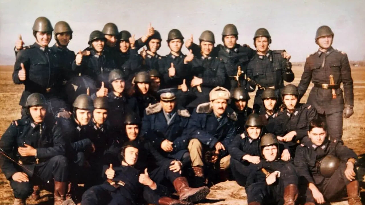 Ștefan Radu Oprea publică imagini din stagiul militar. Ce priorități are ca ministru al Apărării