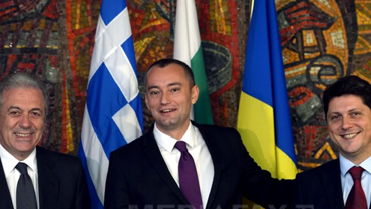 Şefii diplomaţiilor din România, Bulgaria şi Grecia cer să nu mai fie amânată decizia privind Schengen