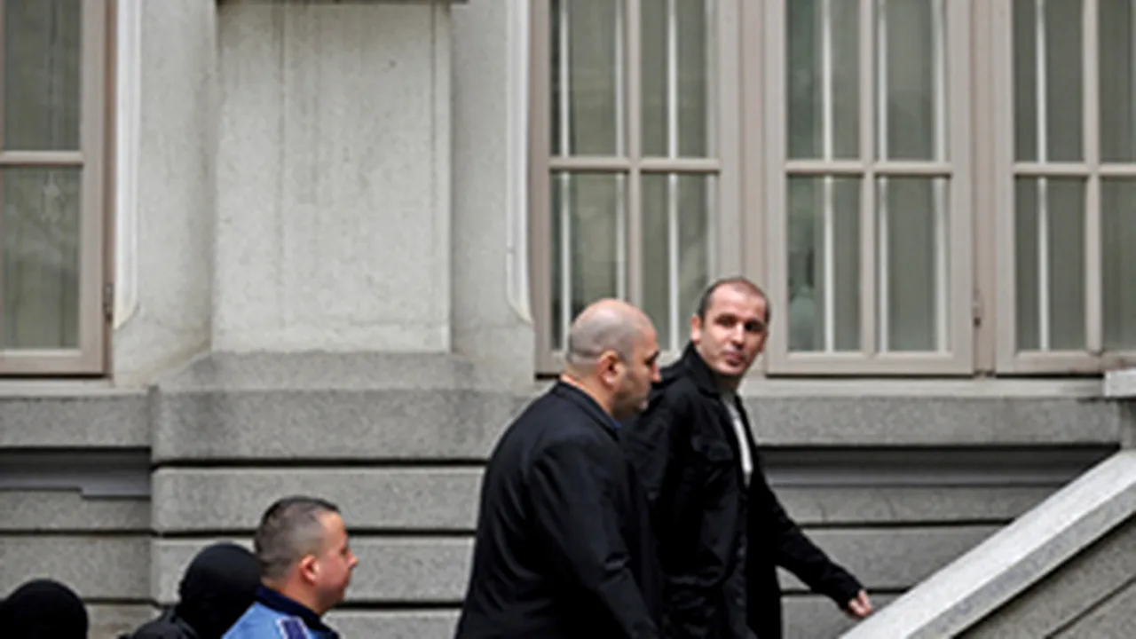 Bodyguarzii lui Gigi Becali, cercetaţi în libertate - VIDEO