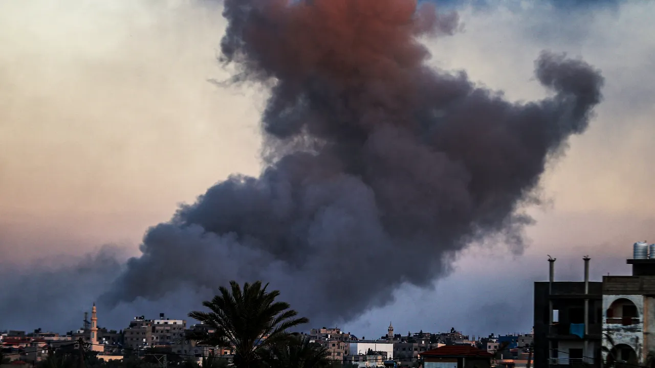 Un atac aerian israelian a ucis 11 persoane în Gaza. ONU: Israelul blochează ajutoarele în nord