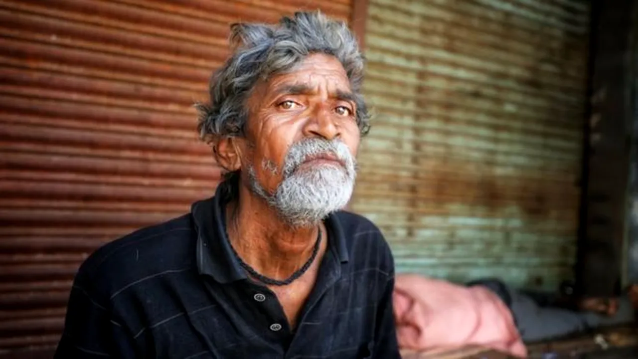 “Foamea ne va ucide înaintea virusului!” Milioane de zilieri din India sunt devastaţi de măsurile împotriva Covid-19
