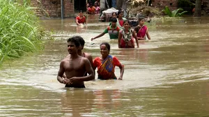 VIDEO Inundaţiile devastatoare în India au obligat sute de mii de persoane să-şi abandoneze casele