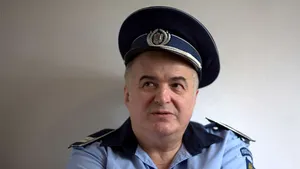 Florin Călinescu este un poliţist mereu pus pe glume în comedia 