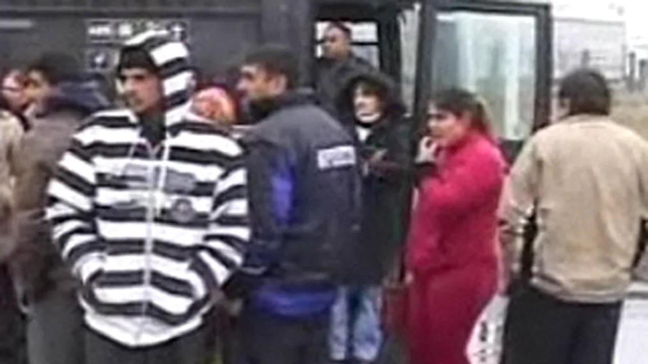 Un grup de români întorşi din Spania, blocat la Nădlac (Video)