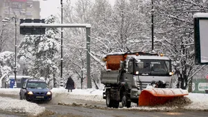 Infotrafic anunță ce drumuri sunt închise miercuri după amiaza din cauza ninsorii și a viscolului
