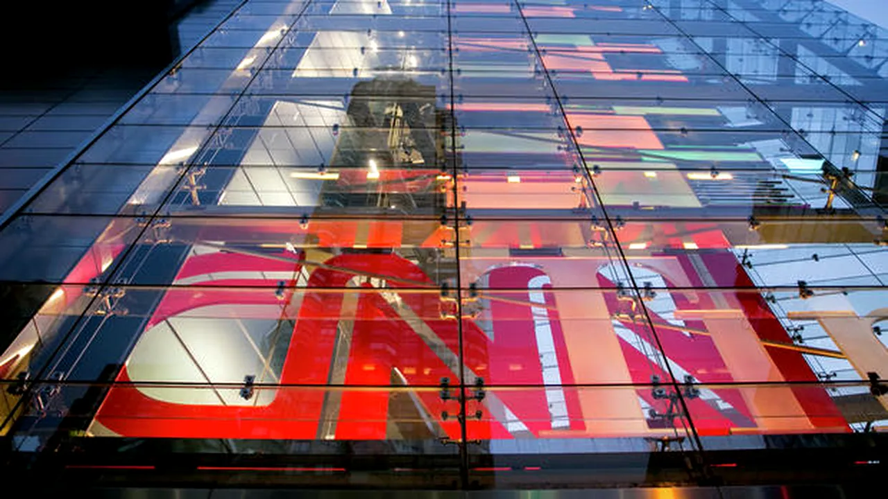ALERTĂ de securitate la CNN: Un pachet suspect destinat redacţiei a fost interceptat într-un oficiu poştal