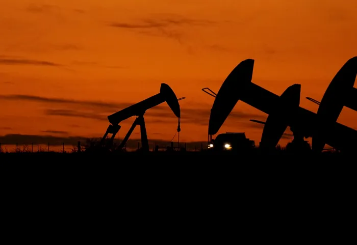 ECONOMIC Prețul petrolului crește pe fondul retoricii tot mai dure a lui Trump față de Iran