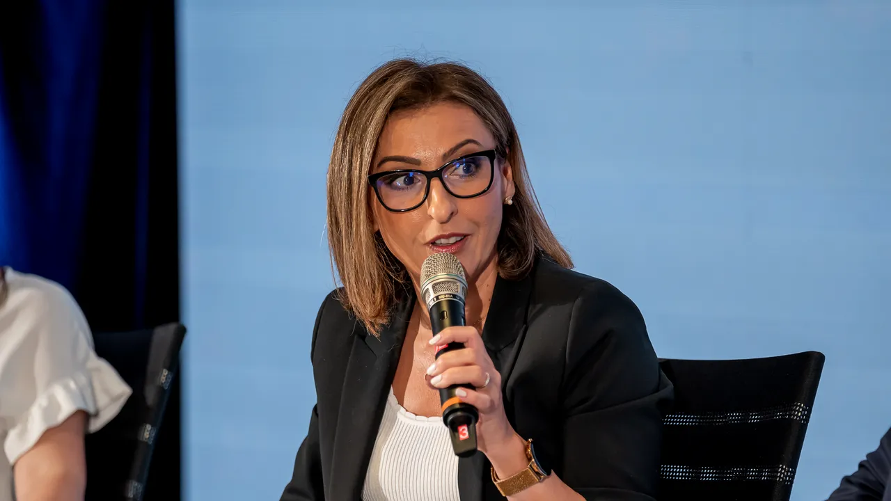 Daniela Casapu, Signal Iduna Asigurare Reasigurare şi Signal Iduna Asigurări: Piaţa de asigurări din România a crescut organic. După 30 de ani, vine momentul în care strategiile şi modul de abordare vor face diferenţa
