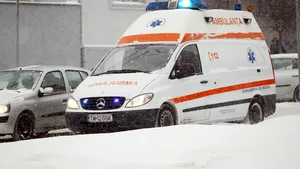 Copil de 4 ani, rănit pe pârtie. Părinţii, nemulţumiţi că a fost plimbat ore în şir de la Neamţ la Iaşi