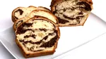 Reţete de cozonac pufos de Paşte: cu stafide sau cu nucă. Cum să faci un desert tradiţional de succes, potrivit Sandei Marin