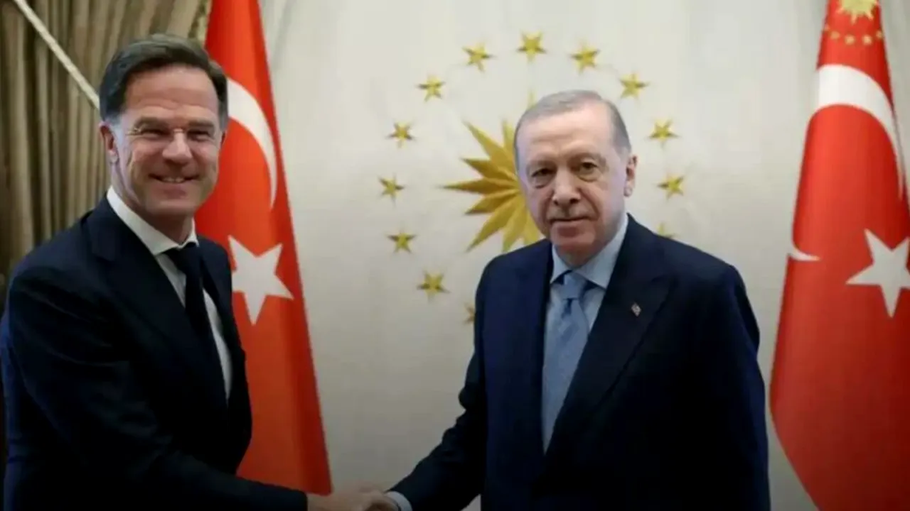 Discuții despre pacea din Ucraina și securitatea Mării Negre între Rutte si Erdogan