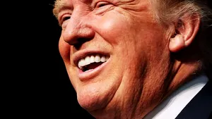 Donald Trump avertizează că piaţa bursieră s-ar PRĂBUŞI dacă el nu va mai fi preşedinte