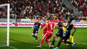 Superliga de fotbal: codaşele clasamentului se întâlnesc la Botoşani