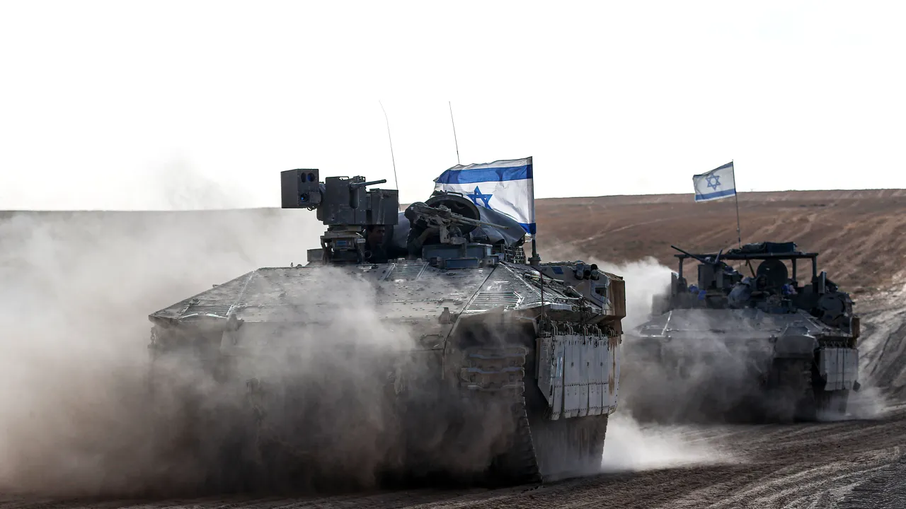 Tancurile israeliene au avansat până la marginea zonei de refugiu Mawasi