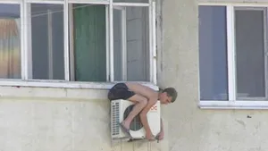 Isteria aerului condiţionat: Este disperare. Am vândut tot. Preţurile sunt cu 10-15% mai mici faţă de anul trecut