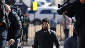 Actorul Jussie Smollett, care şi-a înscenat un atac rasist, dat în judecată chiar de complici | VIDEO