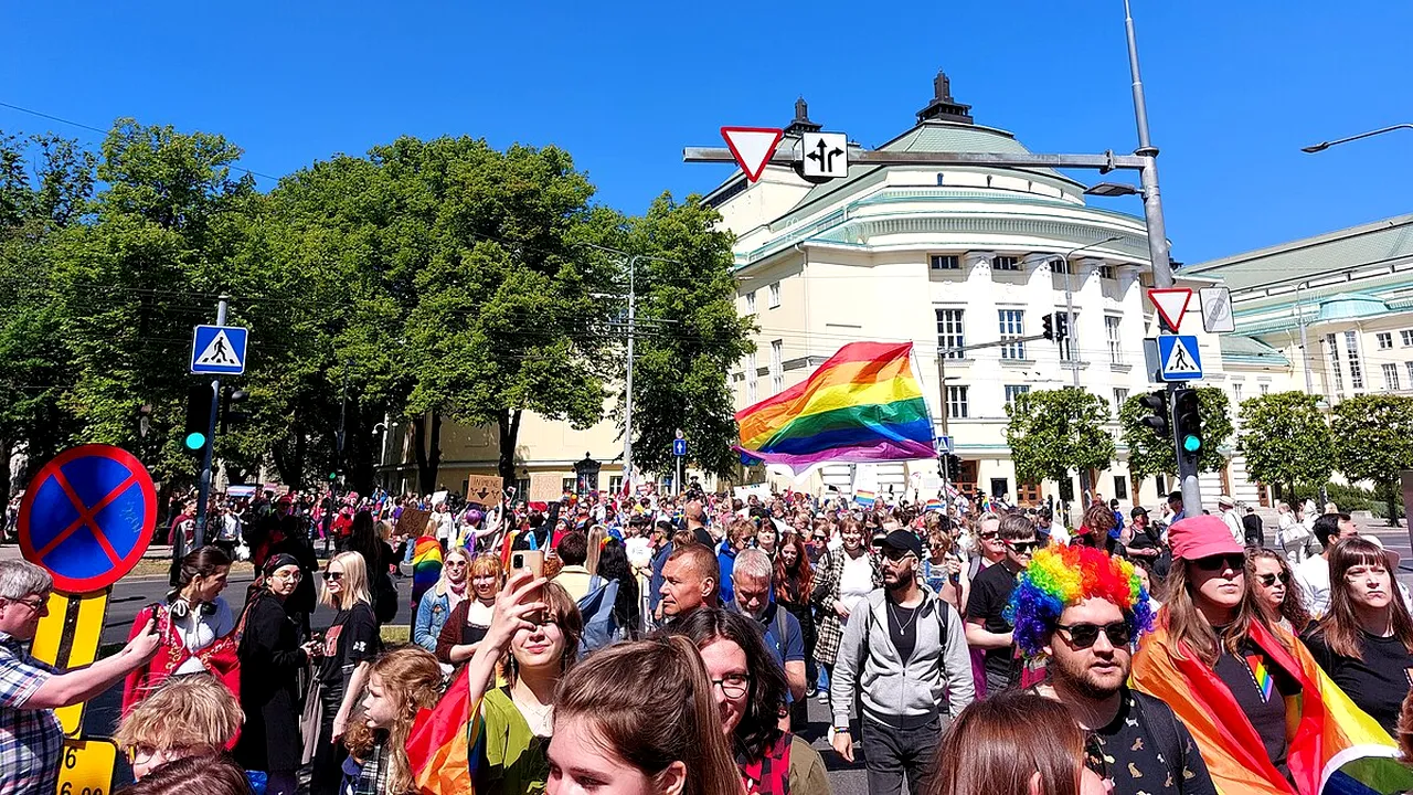 Estonia devine prima ţară din Europa Centrală care permite căsătoria între persoane de acelaşi sex