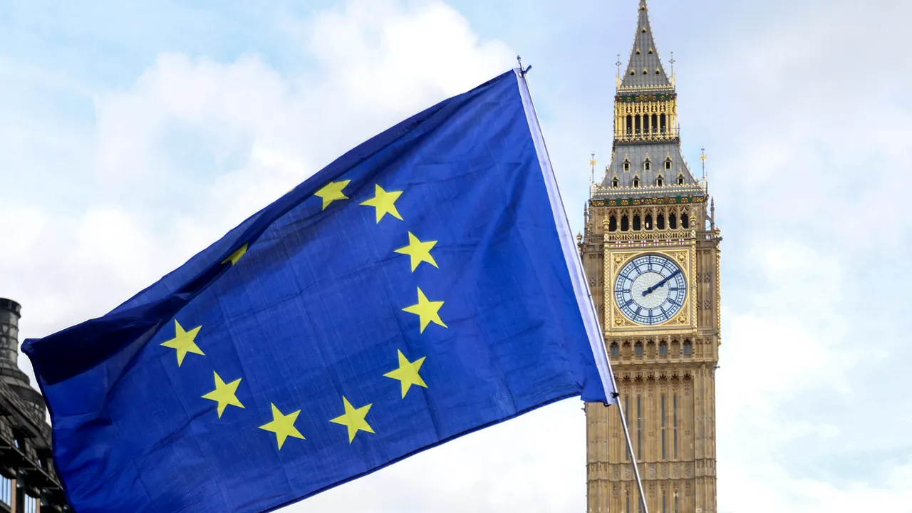 FT: Londra temperează planurile privind abrogarea articolelor de lege derivate din reglementările UE