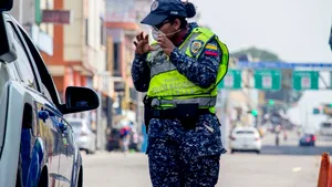 137 de venezueleni deportați de americani în El Salvador cer despăgubiri de la SUA