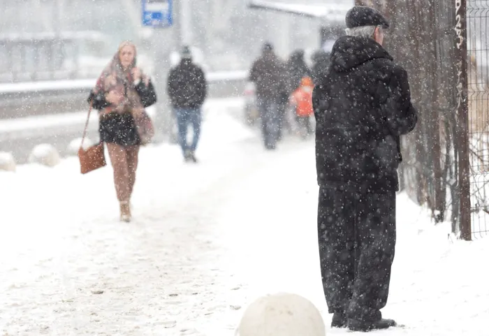 METEO Ger năprasnic în România: -19 grade în estul Transilvaniei. Cod galben miercuri noapte