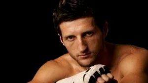 Froch: L-aş rupe pe Bute în bucăţi în şase runde