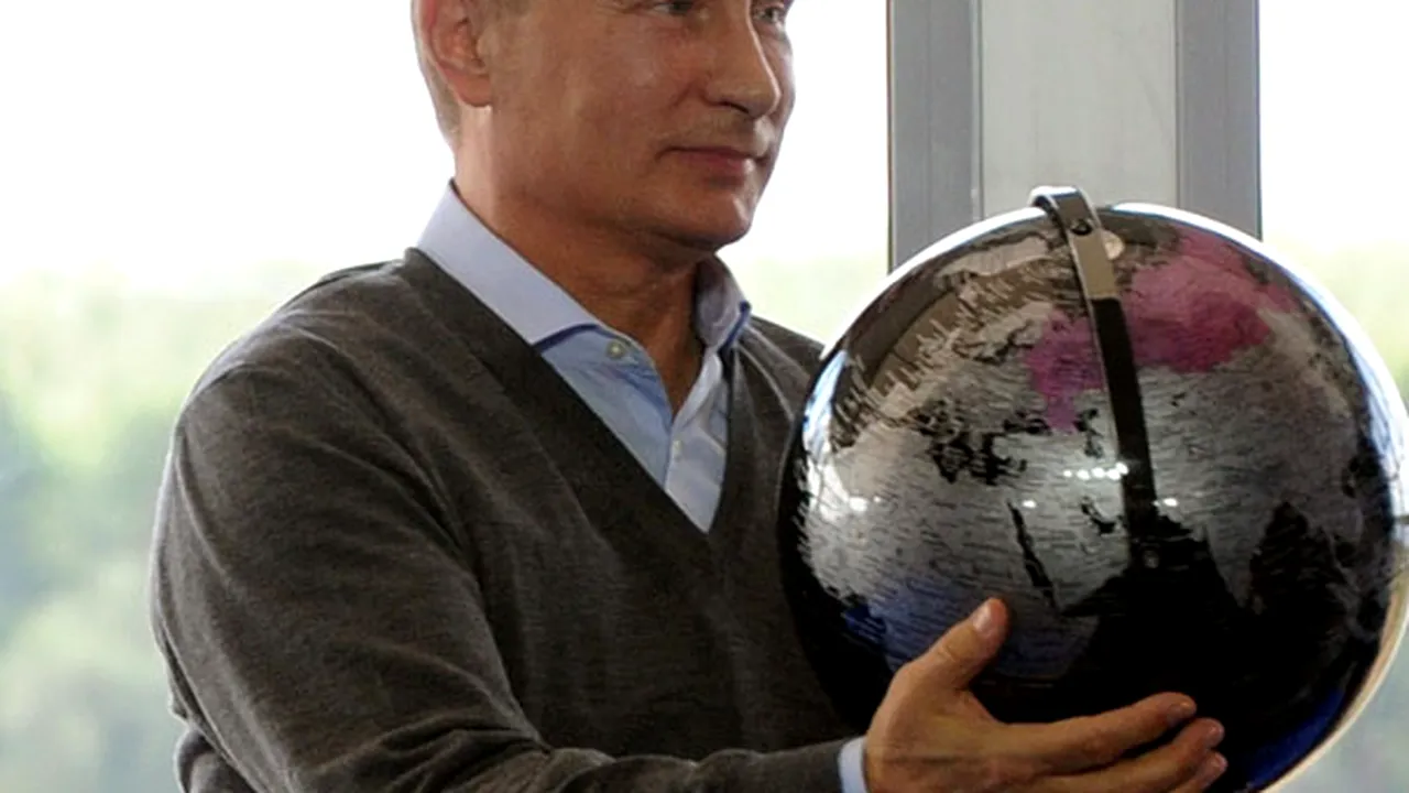Putin îi pune şi pe ucraineni să voteze viitorul preşedinte al Rusiei. Legea pentru alegerile de anul viitor, semnată