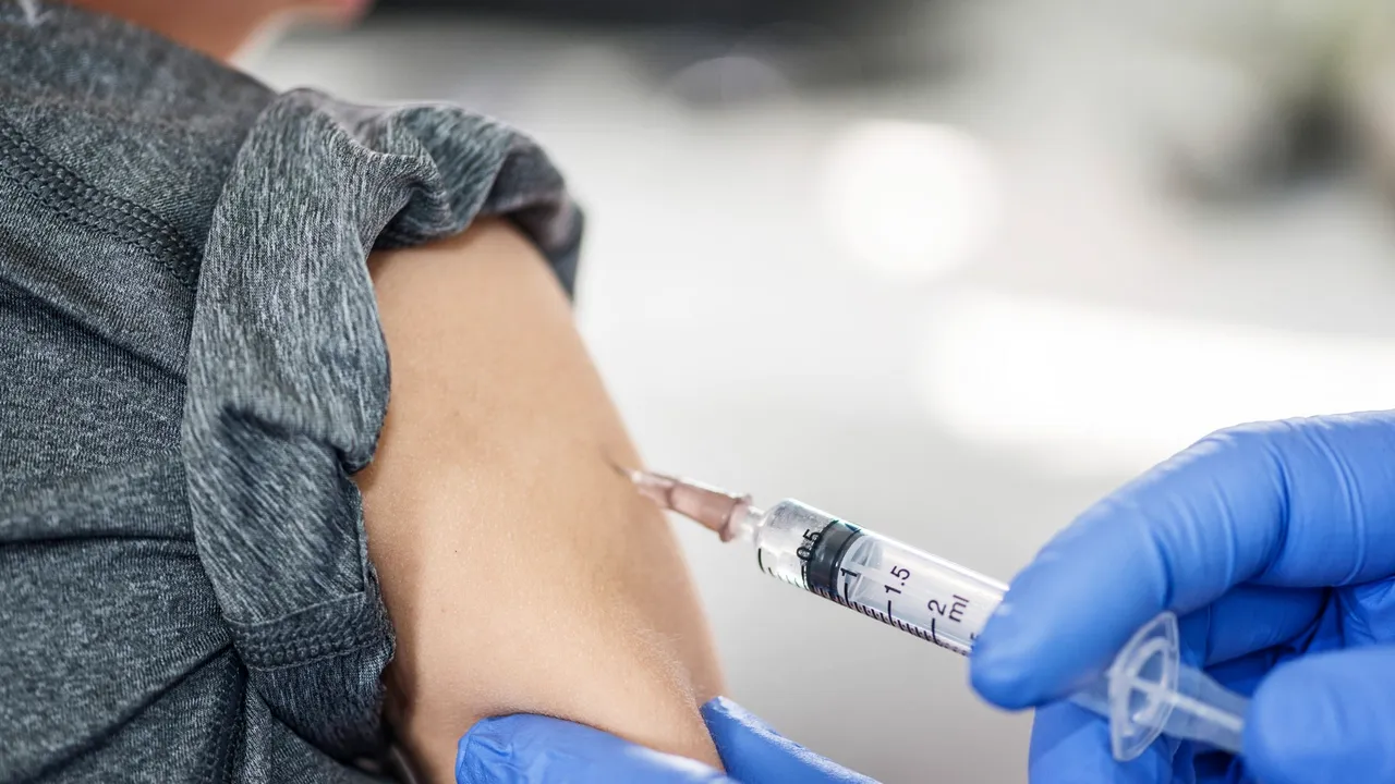 Copiii din România vor fi vaccinaţi anti-Covid-19