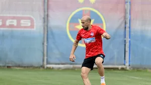 Gol SPECTACULOS în ultimele secunde ale meciului! Momentul în care Iasmin Latovlevici marchează de la 16 metri/ Cum au reacţionat turcii | VIDEO
