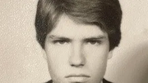 Klaus Iohannis la 17 ani. Fotografia publicată de preşedinte de Ziua Copilului