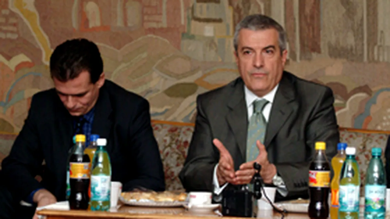 Orban a vorbit cu Tăriceanu despre accident şi nu demisionează