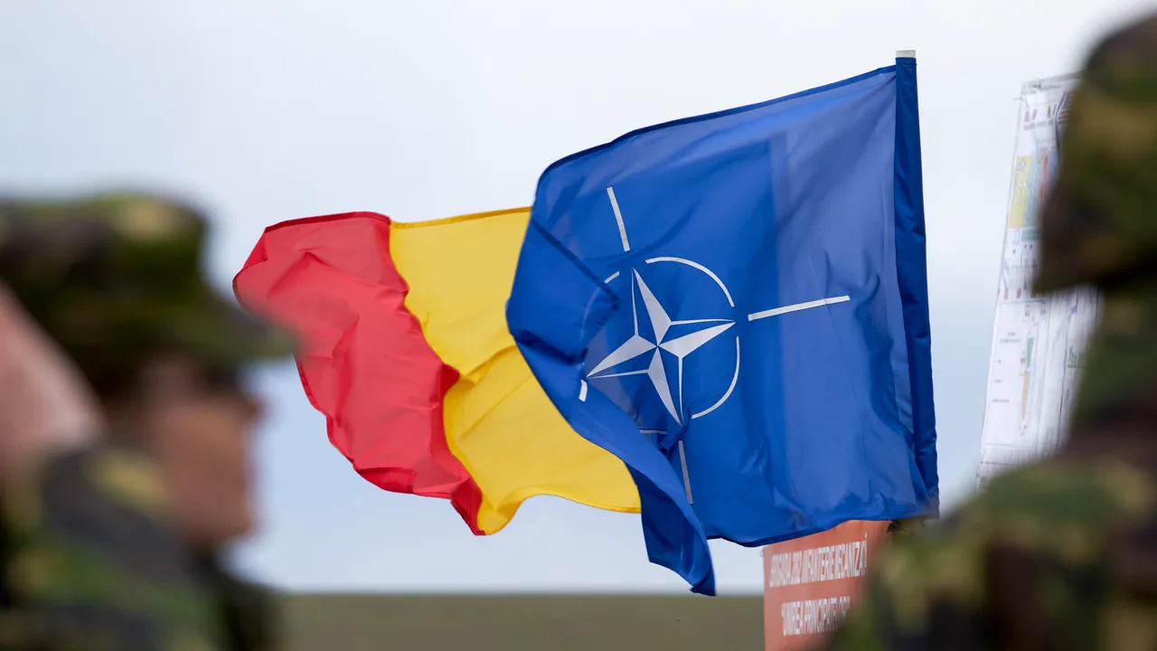 Parlamentul se reuneşte astăzi pentru a marca trecerea a 20 de ani de la aderarea României la NATO