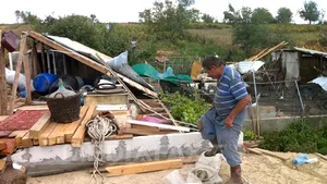INUNDAŢIILE din Galaţi:39 de localităţi afectate, peste 6.000 de oameni evacuaţi