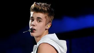 Justin Bieber, contract cu YouTube pentru un documentar despre noul album. Artistul canadian va primi o sumă uriaşă