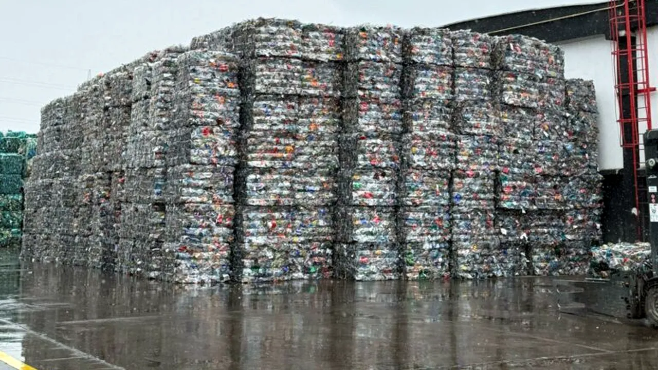 AFM: 675 de milioane de lei pentru construirea a 26 de fabrici de reciclare