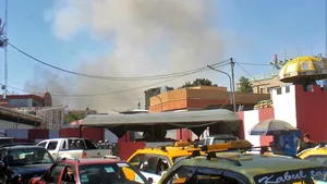 Proteste antiguvernamentale la Kabul, în urma atacului cu bombă din cartierul diplomatic în care au murit peste 80 de persoane 